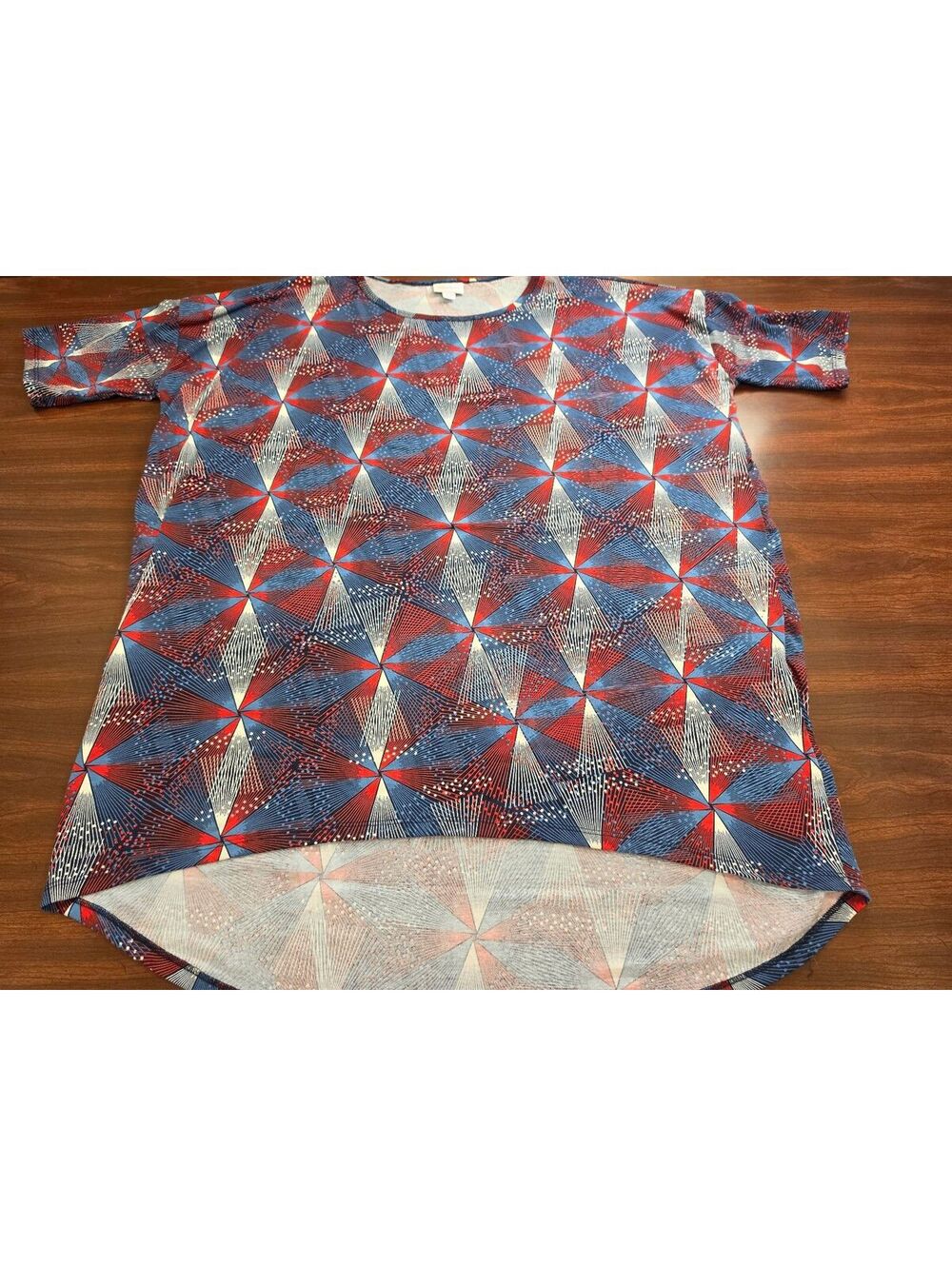 LuLaRoe Liv Patriotic Starburst Abstract Print Short Sleeve XL Geometric Top